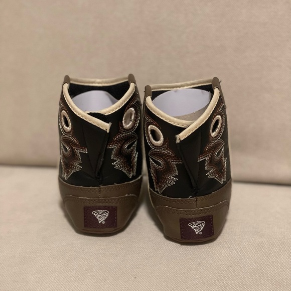 Infant Unisex Western Boots - Picture 5 of 5